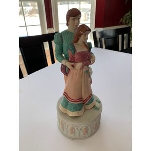 Enesco Romeo & Juliet Porcelain Music Box‎ Karen Hahn 1988 Vintage SHIPS FAST!